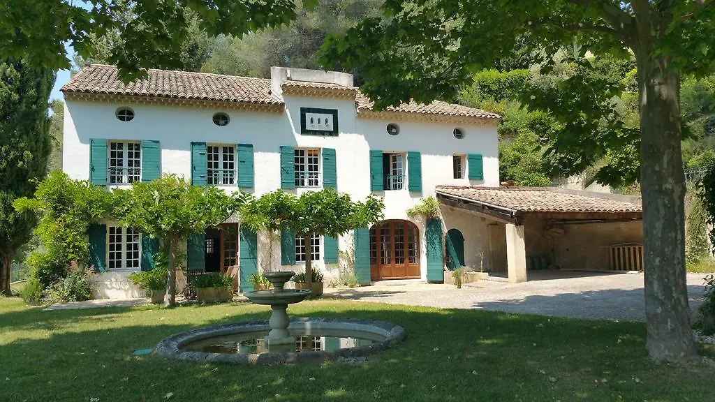 Bastide De La Madeleine contacts